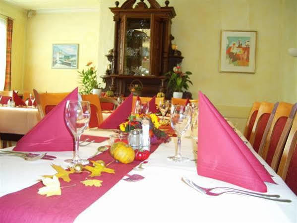 Gasthaus Hirsch Hotel Baden-Baden Buitenkant foto